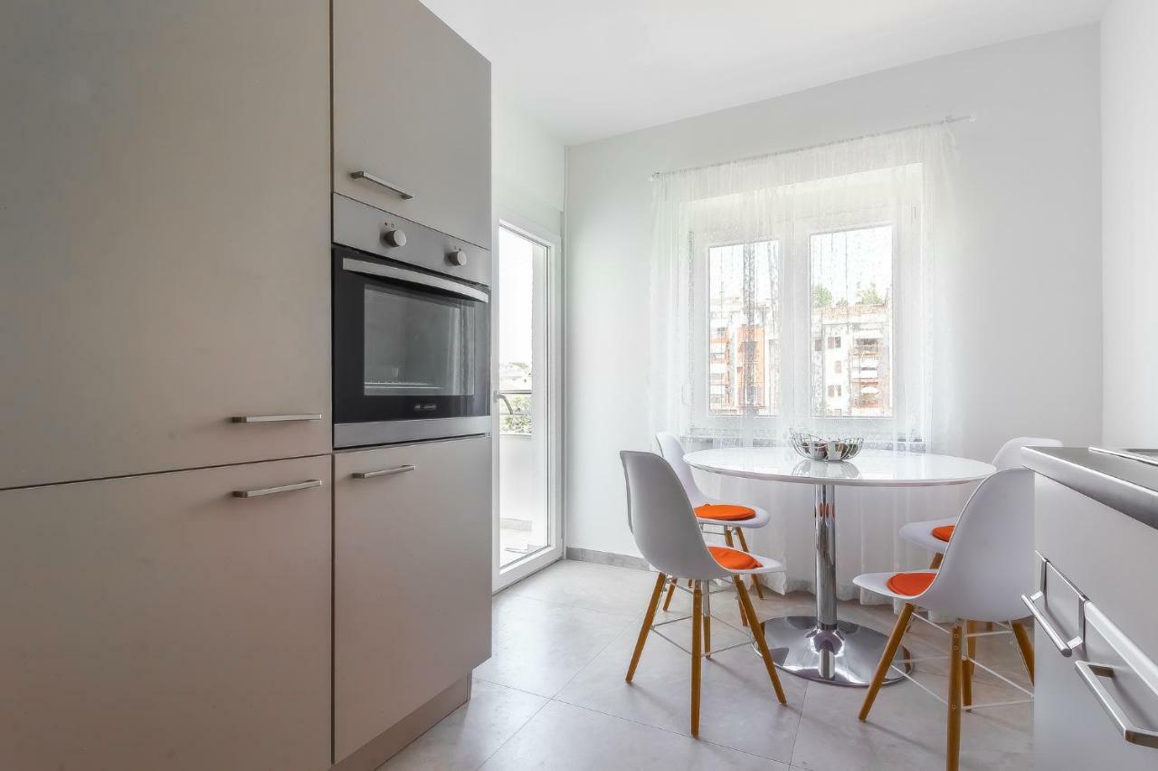 Saten Suite Apartment Near The Beach 波雷奇 外观 照片
