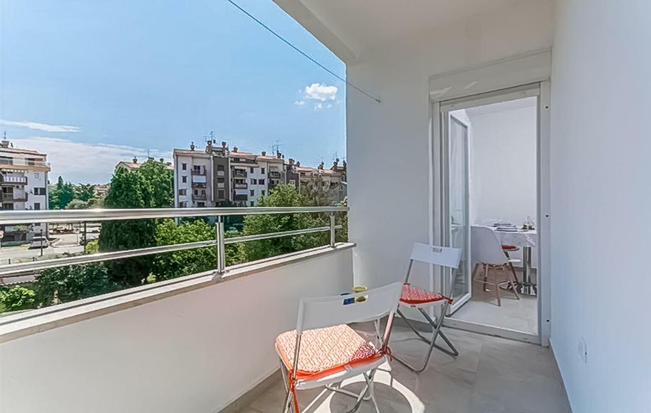 Saten Suite Apartment Near The Beach 波雷奇 外观 照片