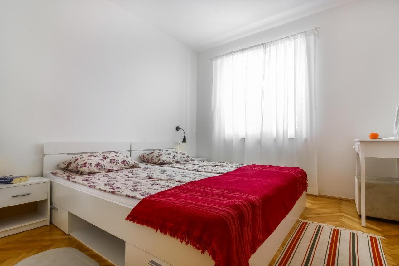 Saten Suite Apartment Near The Beach 波雷奇 外观 照片